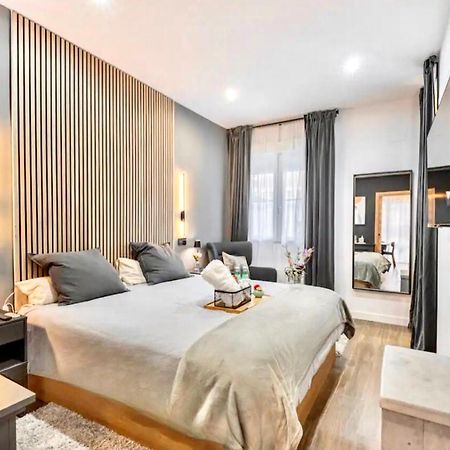 Luxury And Elegant Apartment Madrid Exterior photo